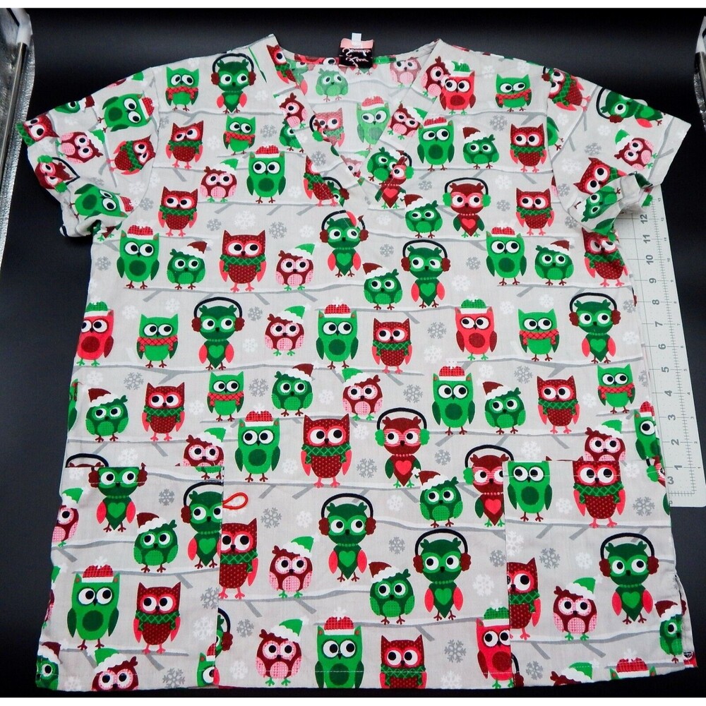 Luv Scrubs Christmas Theme Gray Background Owls Large Green Red